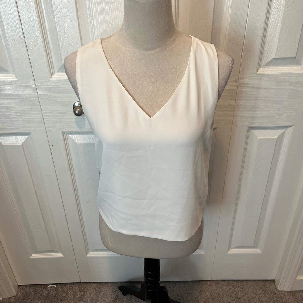 Babaton from Aritizia size S Elegant White Sleeveless Top - Picture 3 of 15